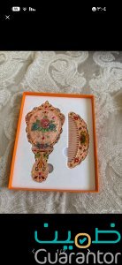 طقم مرآة ومشط فاخر بتصميم ملكي أنيق   هدية راقية ومميز